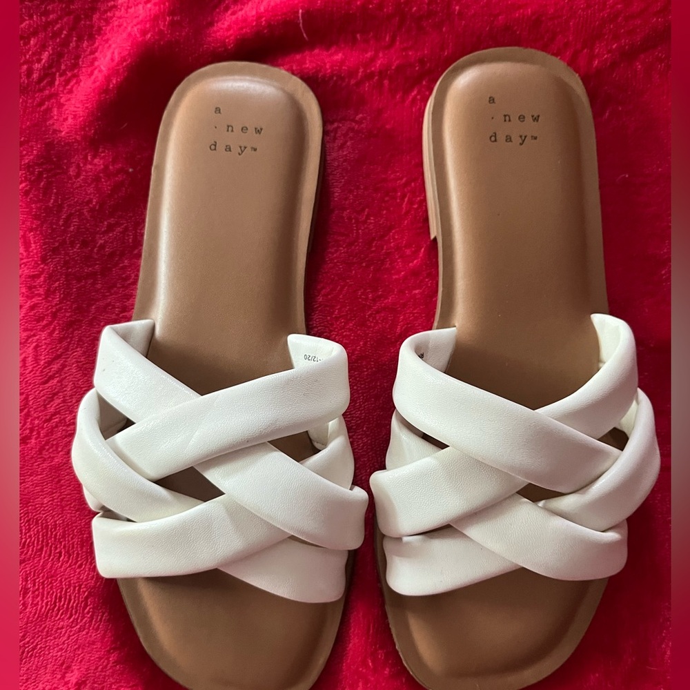 Ladies size 7 sandals